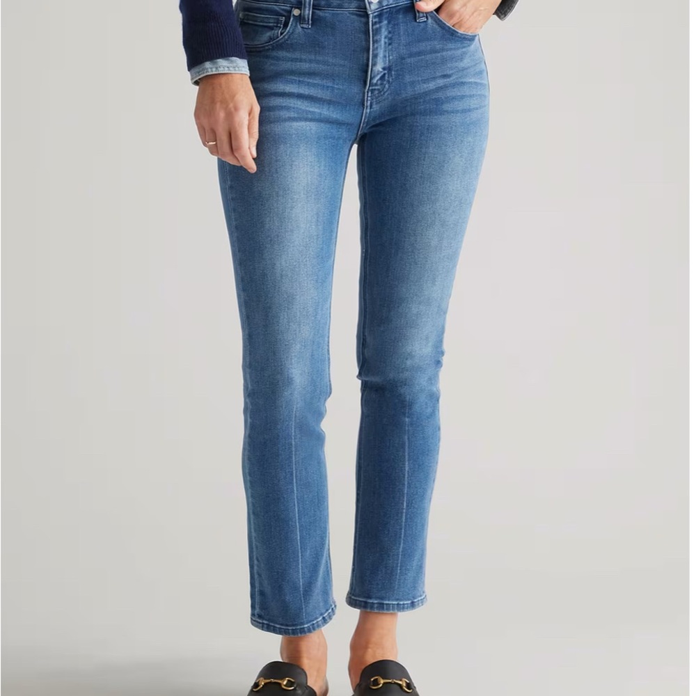 Blue Ankle Cropped Jeans with Classic Fit